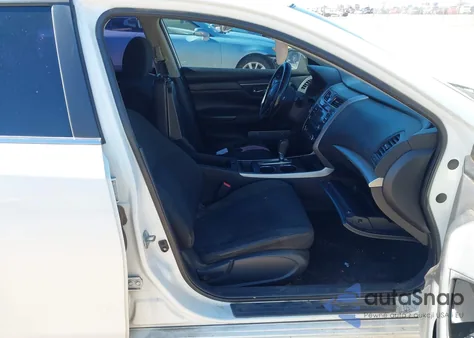 2015 Nissan Altima 2.5 S из США, поврежденный, VIN 1N4AL3AP5FN898623